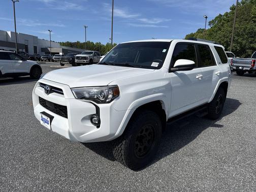 Ice Cap 2023 Toyota 4Runner SR5