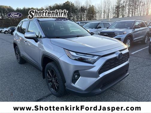 2022 Toyota RAV4 Hybrid XLE Premium