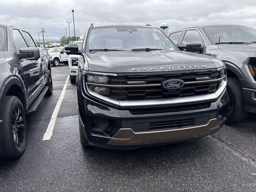 AGATE BLACK METALLIC 2025 Ford Expedition King Ranch