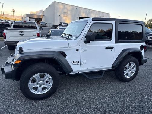 2022 Jeep Wrangler Sport S