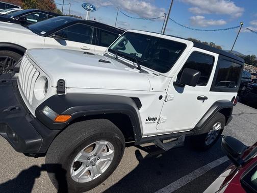 2022 Jeep Wrangler Sport S