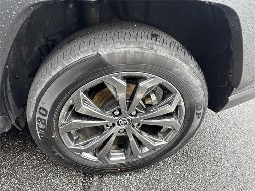 2025 Toyota RAV4 Hybrid SE