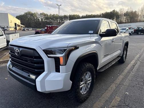 2024 Toyota Tundra SR5