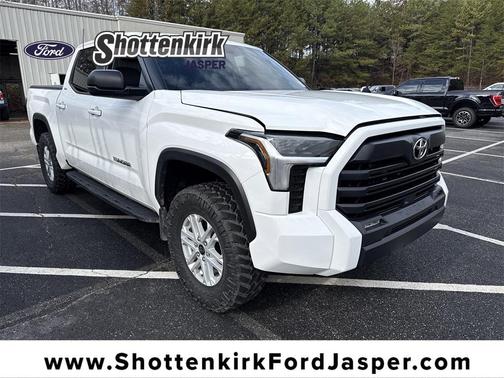 2024 Toyota Tundra SR5