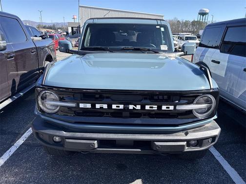 2022 Ford Bronco Outer Banks
