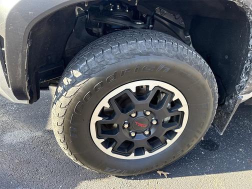 2024 Toyota Tacoma TRD Off Road