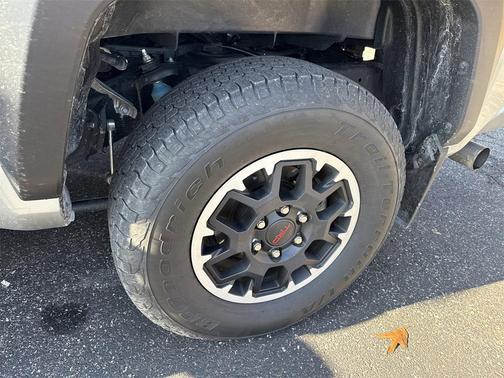 2024 Toyota Tacoma TRD Off Road