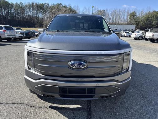 2023 Ford F-150 Lightning LARIAT