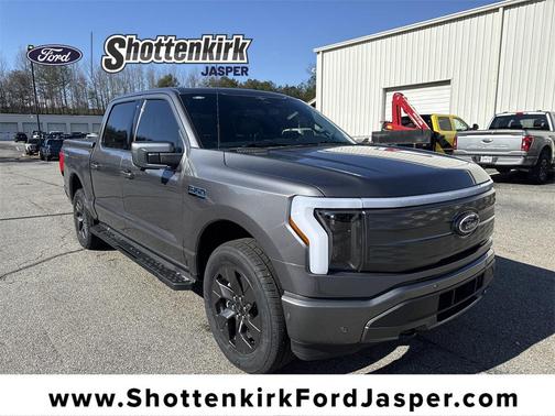 2023 Ford F-150 Lightning LARIAT