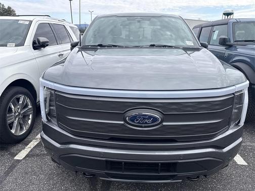 2023 Ford F-150 Lightning LARIAT