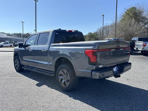 2023 Ford F-150 Lightning LARIAT