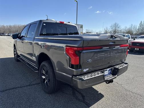 2023 Ford F-150 Lightning LARIAT