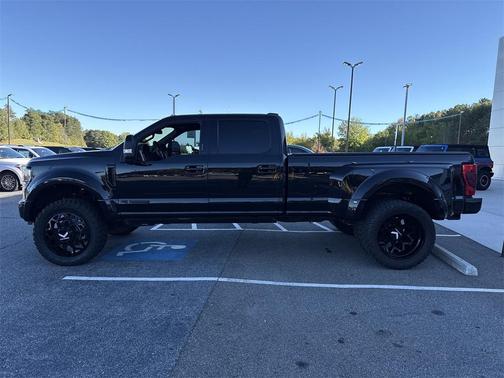 2022 Ford F-450 Platinum