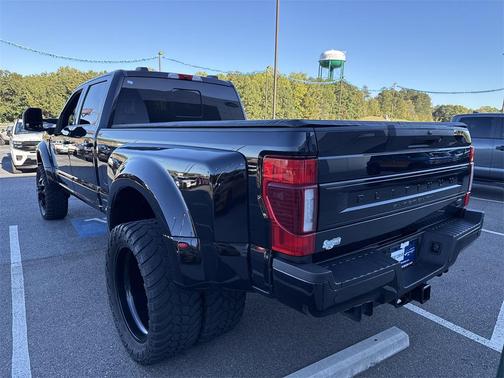 2022 Ford F-450 Platinum