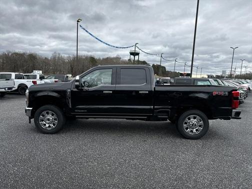2025 Ford F-350 Lariat