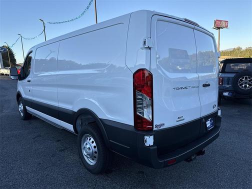 2025 Ford Transit-350 Base