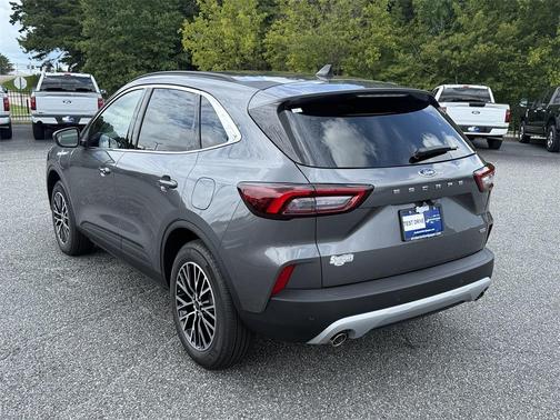 2025 Ford Escape PHEV SE