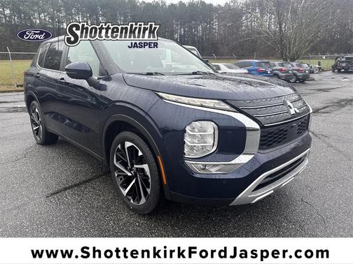 2023 Mitsubishi Outlander SE