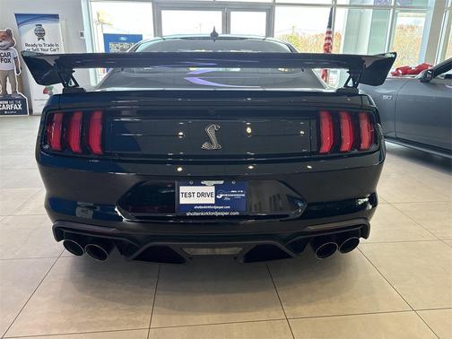 2022 Ford Shelby GT500 Base