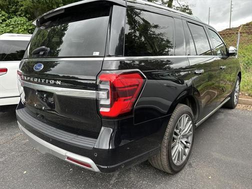 2022 Ford Expedition Platinum
