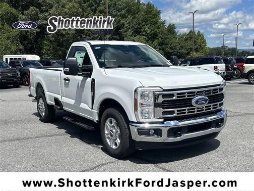 2026 Ford F-350 XLT