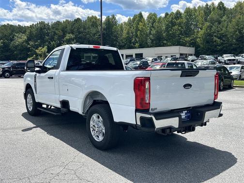 2026 Ford F-350 XLT
