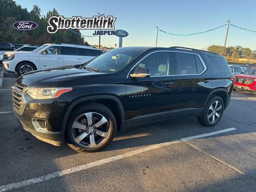 2021 Chevrolet Traverse LT Leather