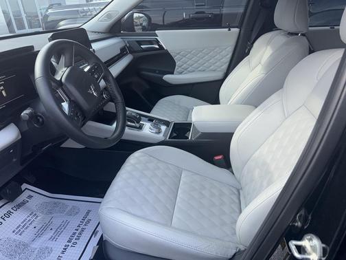 2024 Mitsubishi Outlander SEL Platinum Edition