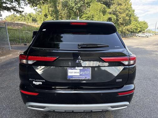 2024 Mitsubishi Outlander SEL Platinum Edition