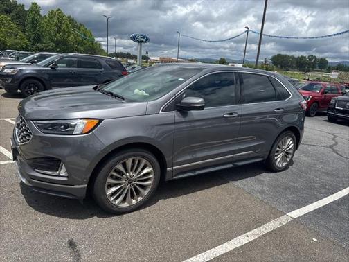 2021 Ford Edge Titanium