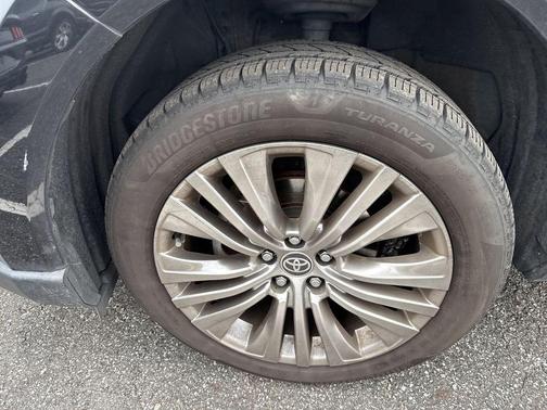 2021 Toyota Venza XLE