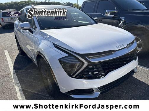Glacial White Pearl 2024 Kia Sportage SX