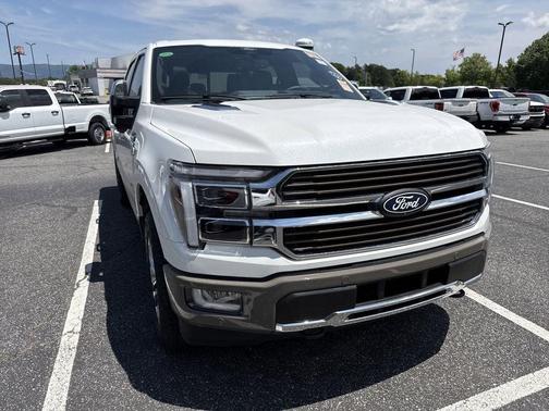 Star White Metallic Tri-Coat 2025 Ford F-150 King Ranch