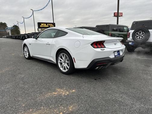 2025 Ford Mustang GT Premium