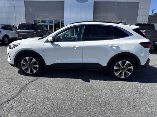 2023 Ford Escape Platinum