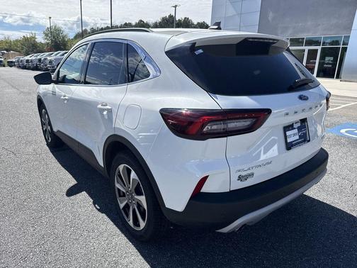 2023 Ford Escape Platinum