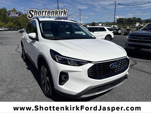 2023 Ford Escape Platinum