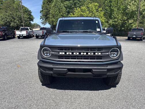Azure Gray Metallic Tri-Coat 2025 Ford Bronco Base