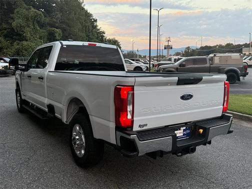 2026 Ford F-350 XLT