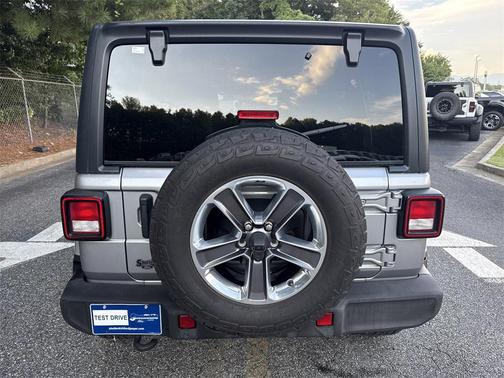 2021 Jeep Wrangler Unlimited Sahara