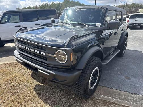 2025 Ford Bronco Base