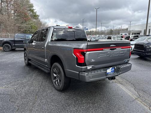 2024 Ford F-150 Lightning LARIAT