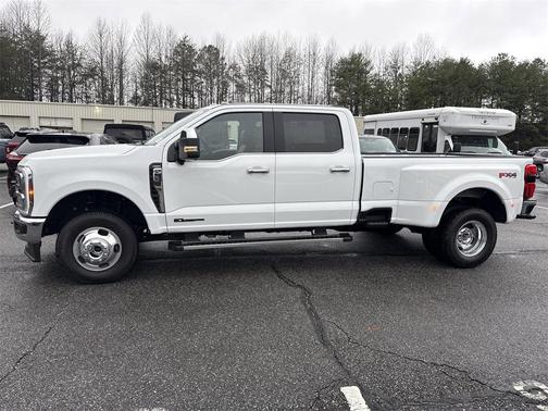2025 Ford F-350 Lariat
