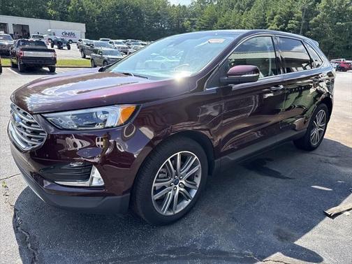 2022 Ford Edge Titanium