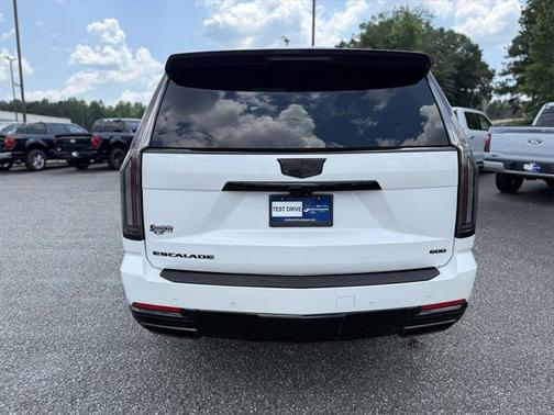 2025 Cadillac Escalade Sport Platinum