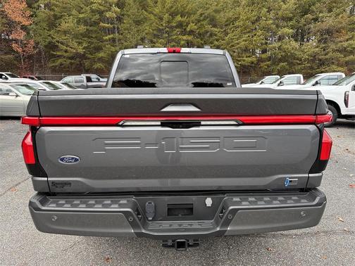 2023 Ford F-150 Lightning LARIAT