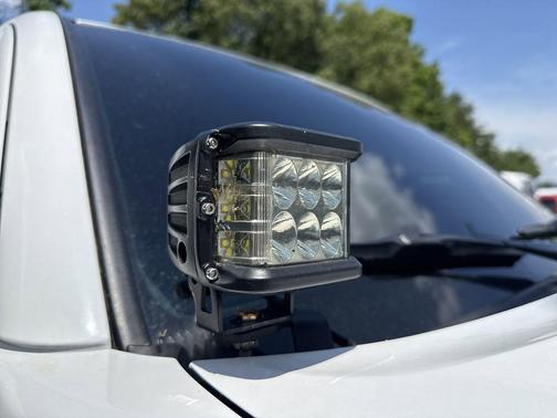 White 2022 Toyota Tacoma SR