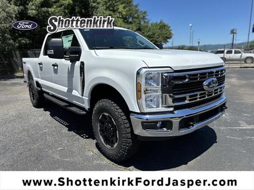 2025 Ford F-350 XLT