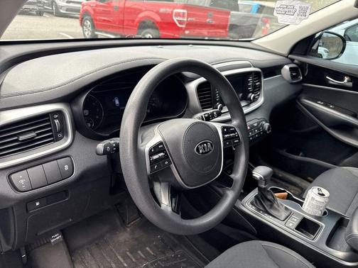 Sparkling Silver 2020 Kia Sorento LX