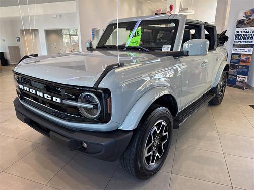 2024 Ford Bronco Outer Banks